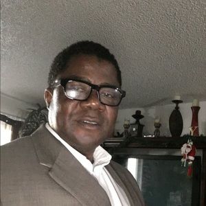 Meet your Posher, Shad